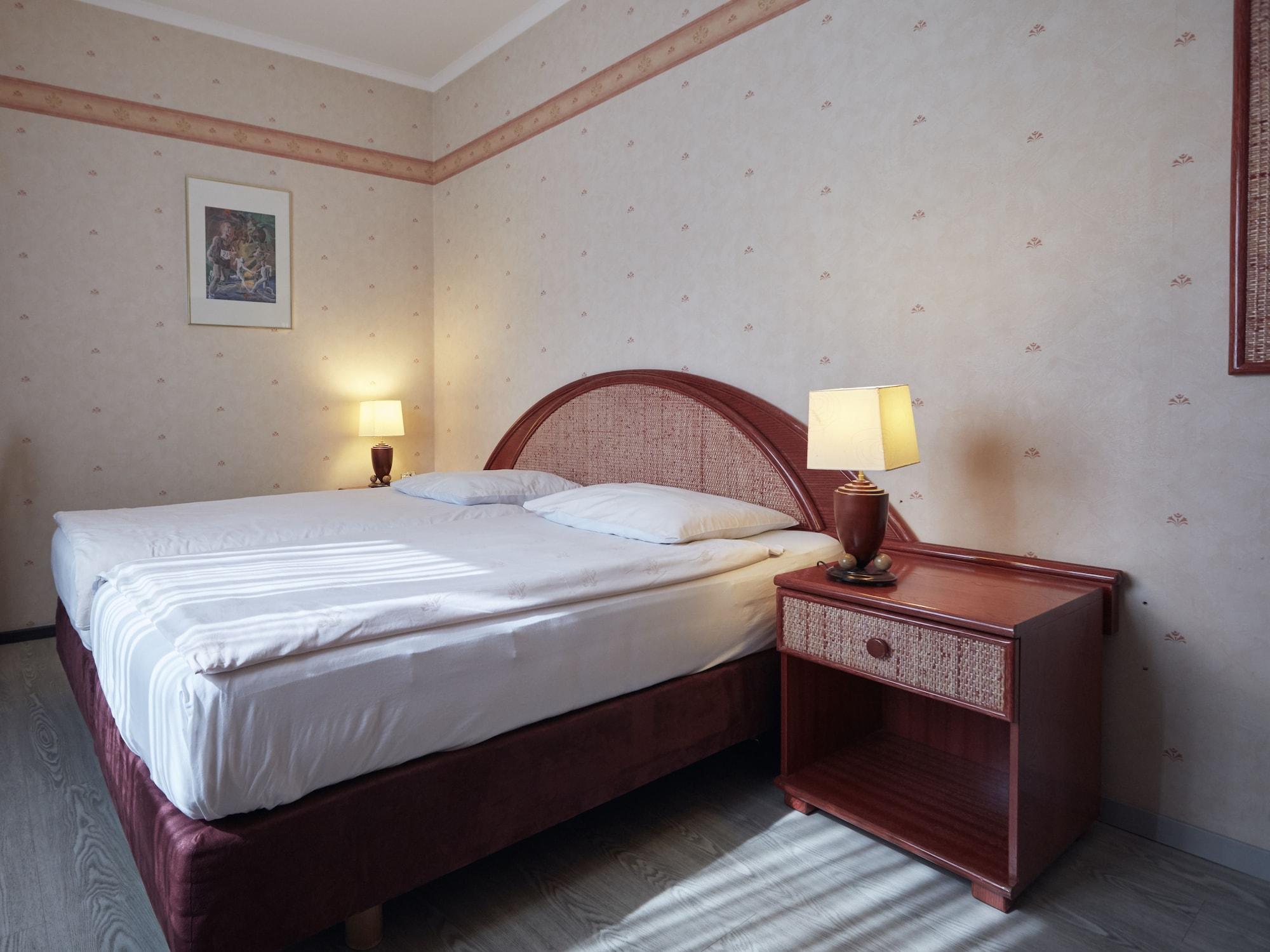 Hotel Crystal Λωζάνη Εξωτερικό φωτογραφία