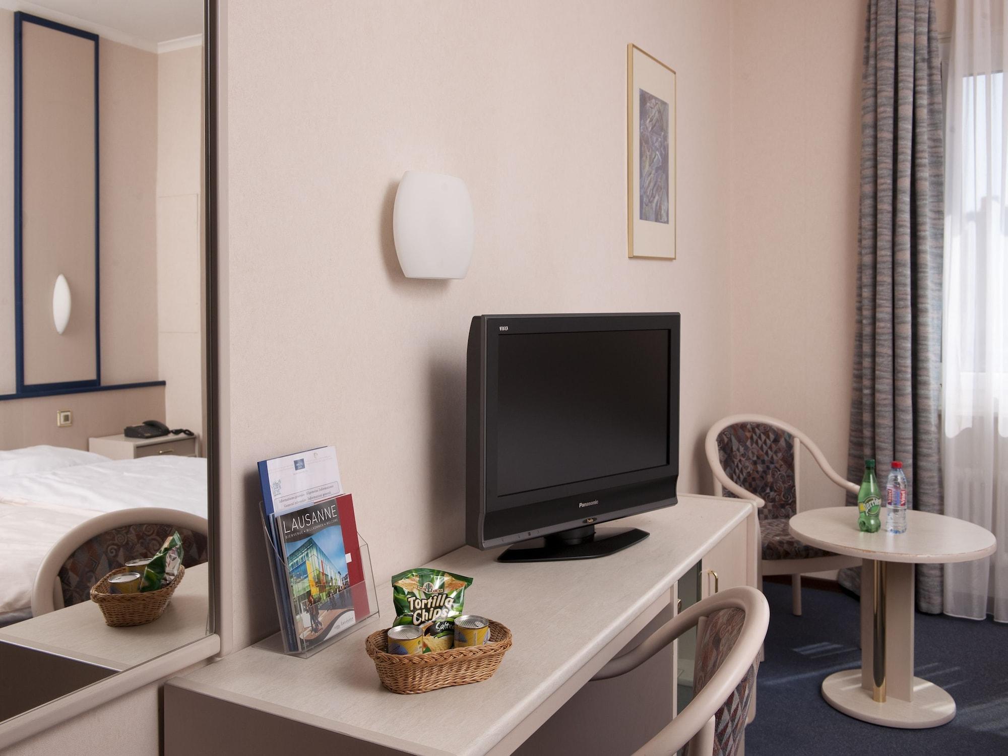 Hotel Crystal Λωζάνη Εξωτερικό φωτογραφία